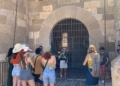 WhatsApp Image 2023 08 03 at 19.40.34 Turistas de diferentes partes de España disfrutan de 'Melilla la Vieja: el origen'