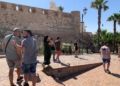 WhatsApp Image 2023 08 03 at 19.40.45 Turistas de diferentes partes de España disfrutan de 'Melilla la Vieja: el origen'