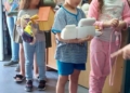 WhatsApp Image 2023 08 10 at 21.27.42 6 Yo Dono hace un llamamiento para la donación de ropa para niños