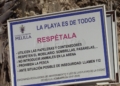 cartel la playa es de todos Horcas Coloradas, la playa ideal para el Poniente