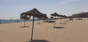 dbd49126 11b1 487a 8cfb bb5254a34e54 El poniente deja las playas del litoral melillense desiertas