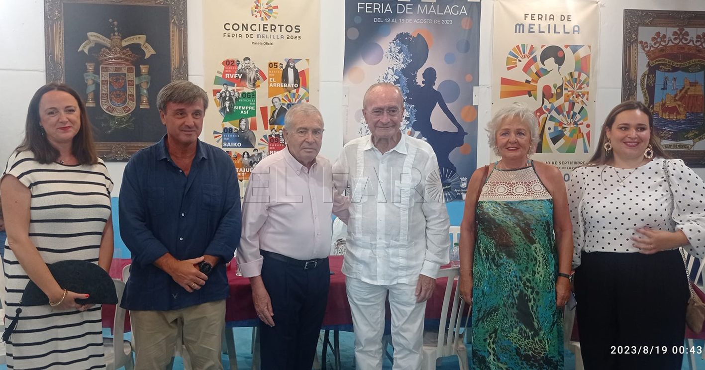 feria de málaga recorte Visita del alcalde a la caseta de Melilla en la feria de Málaga