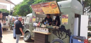 04b156ab 8600 46f7 b9fc 2692437be41c 'Choripanes', hamburguesas o tortillas de maíz en los food Trucks