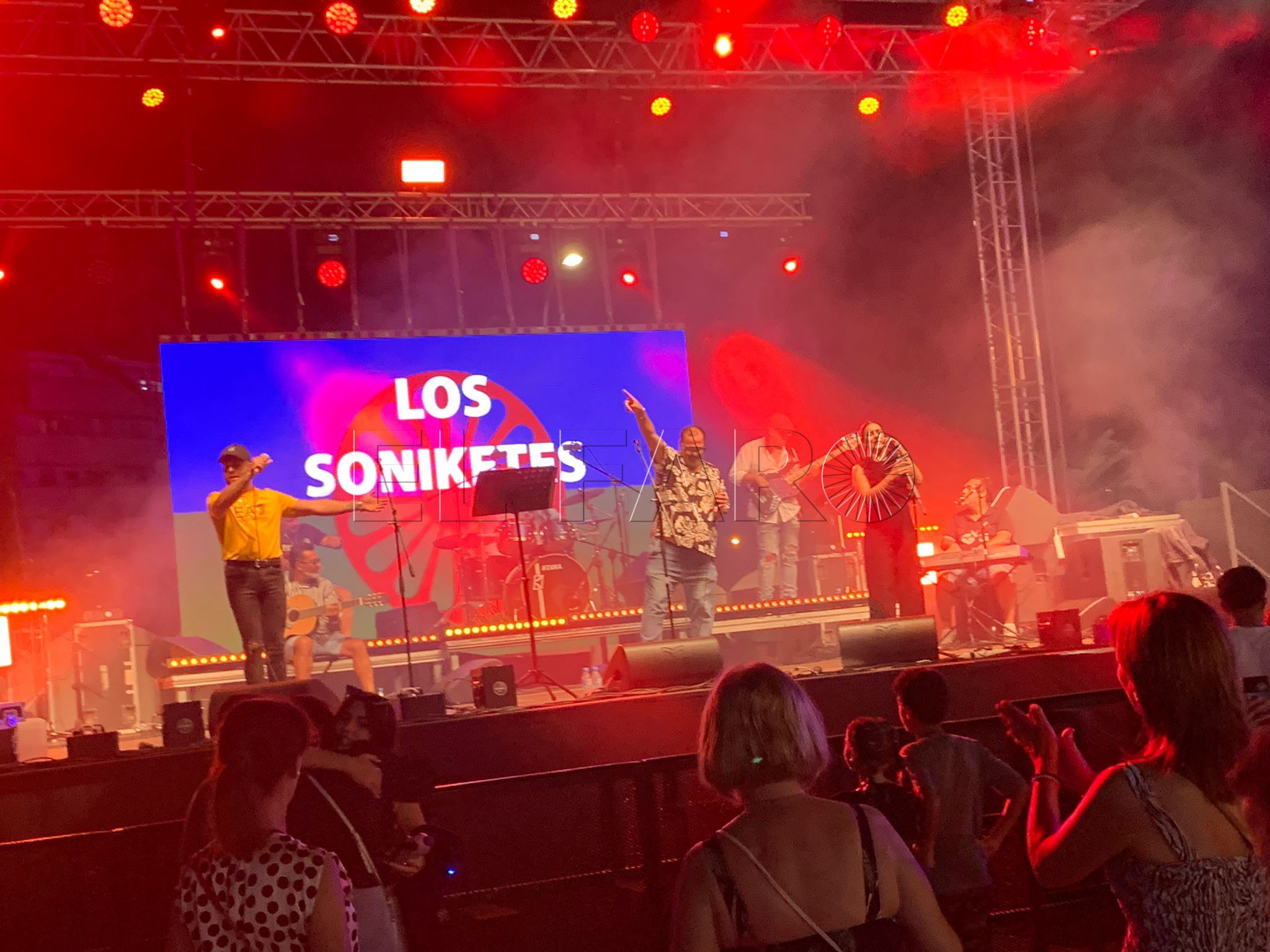 10 1 1 Otra noche triunfal para Los Soniketes