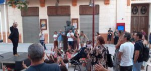 132534c1 a084 4389 b0d9 5e8bd3deaec3 El mago Sarapín reparte fortuna en el Concurso de Selfies de Zona Centro