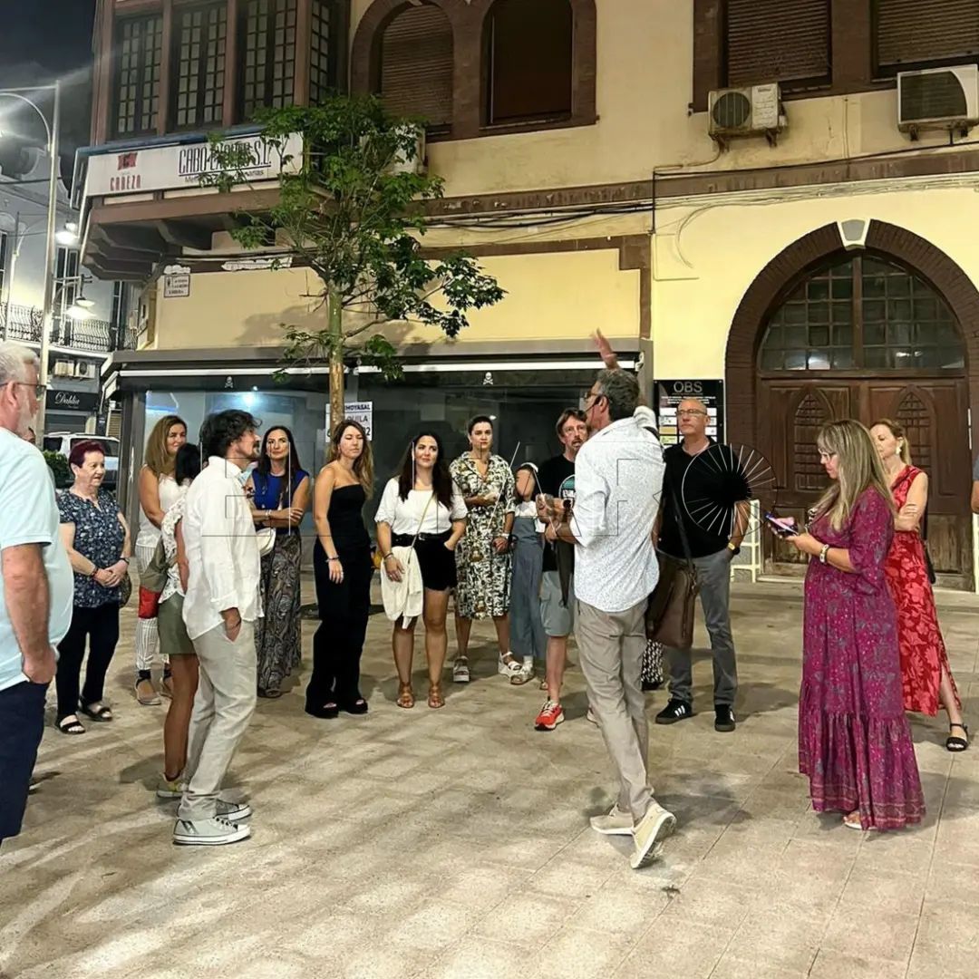 379377637 693872666109310 8360544606061434304 n La vida de Enrique Nieto, teatralizada en las calles de Melilla