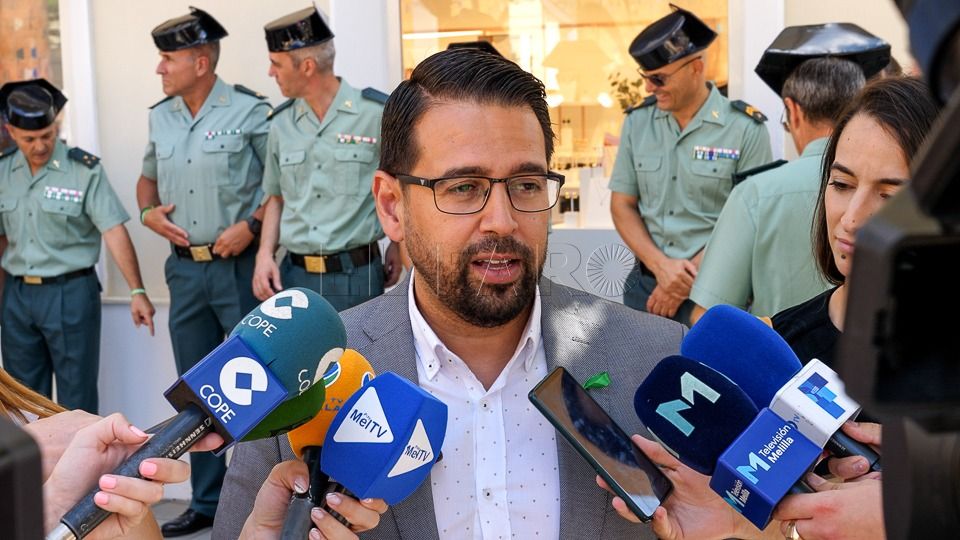 Azmani Somos Melilla carga contra el presupuesto destinado a la contratación de personal eventual