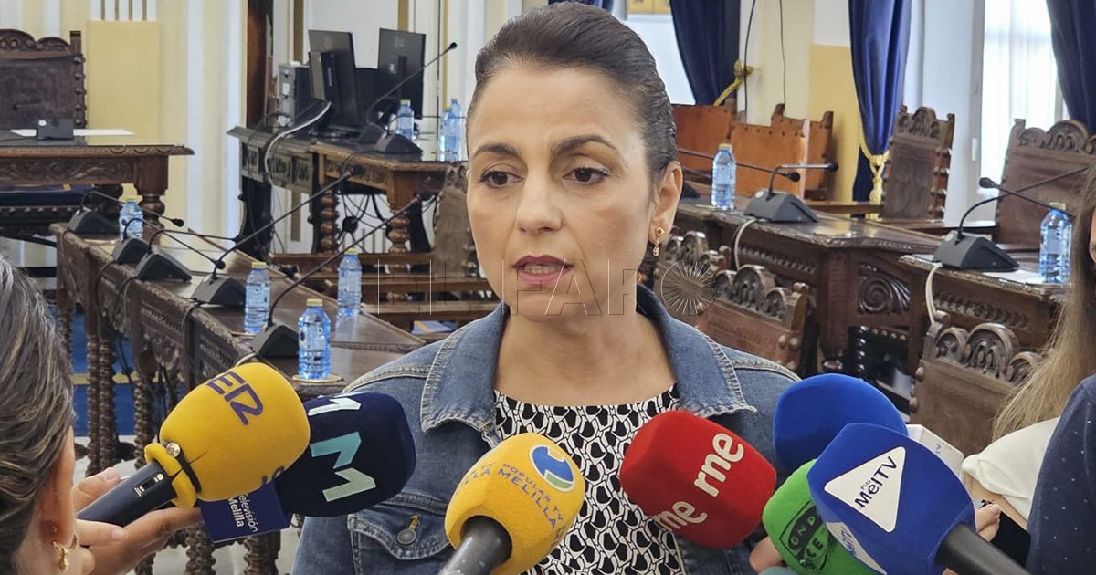 Dunia Almansouri ve oportunista la concesión de la Medalla de Oro a Andalucía