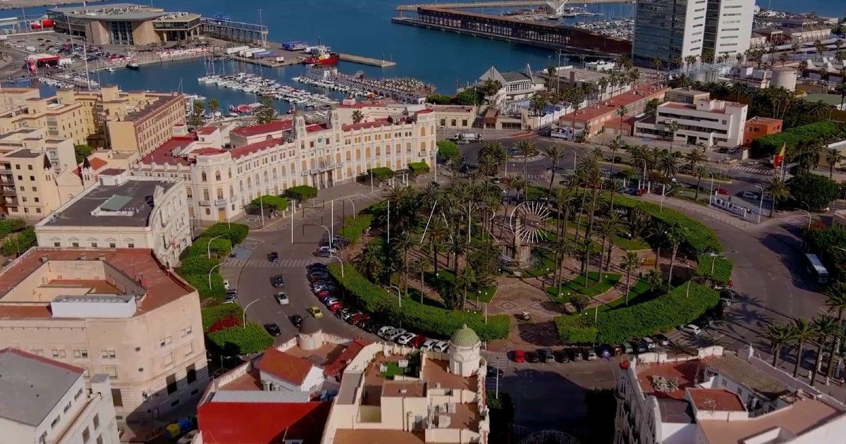La Plaza de España de Melilla Gloria Rojas denuncia que las quejas del Gobierno por la bonificación son “una cortina de humo”