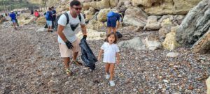 c3043650 6db8 4966 b96f 78060efdbd58 Jornada de recogida de basuras en la playa y los fondos marinos