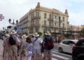 turistas avenida 1 Más de 1.100 turistas llegan a Melilla en el sexto crucero del año
