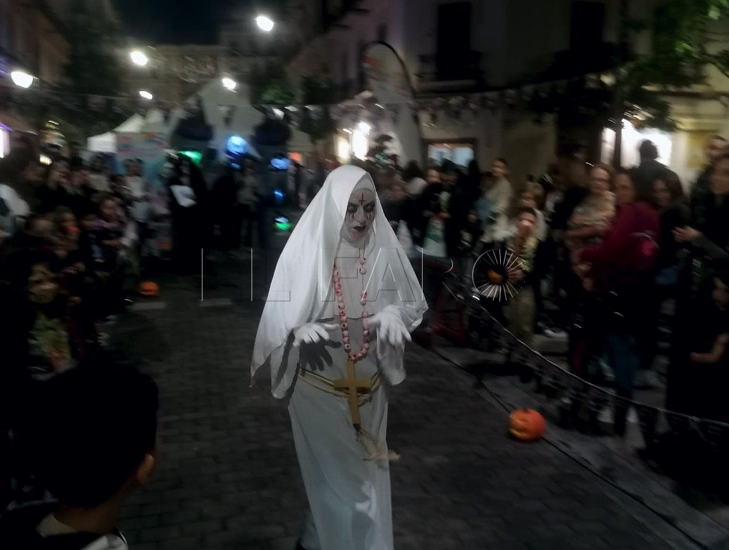 12 1 El centro vive una auténtica noche de Halloween