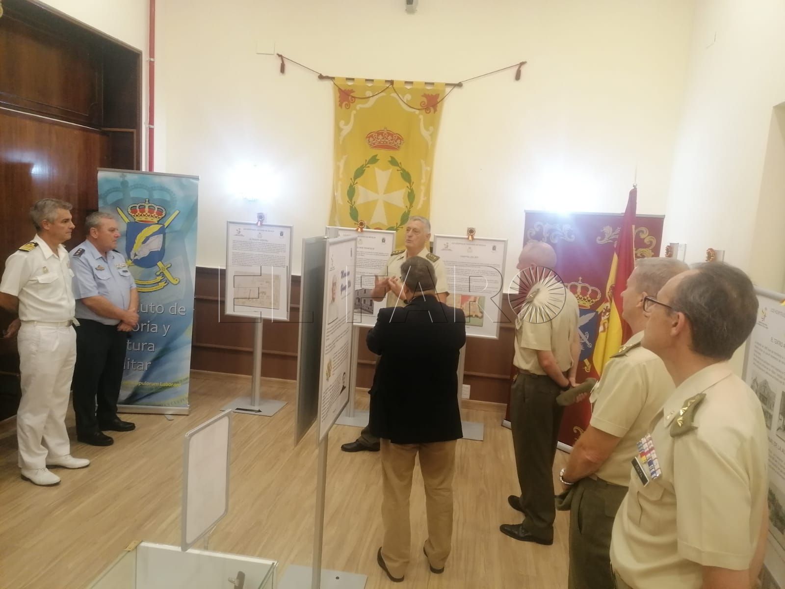 20 1 Inaugurada la exposición de los Hospitales Militares