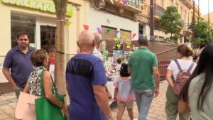 21 El centro de la ciudad se abarrota de melillenses con la I Feria Outlet