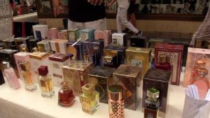 24 El centro de la ciudad se abarrota de melillenses con la I Feria Outlet