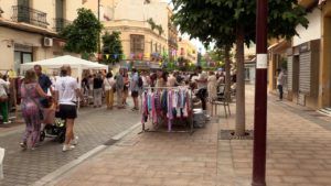 4 1 El centro de la ciudad se abarrota de melillenses con la I Feria Outlet