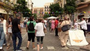 8 1 El centro de la ciudad se abarrota de melillenses con la I Feria Outlet