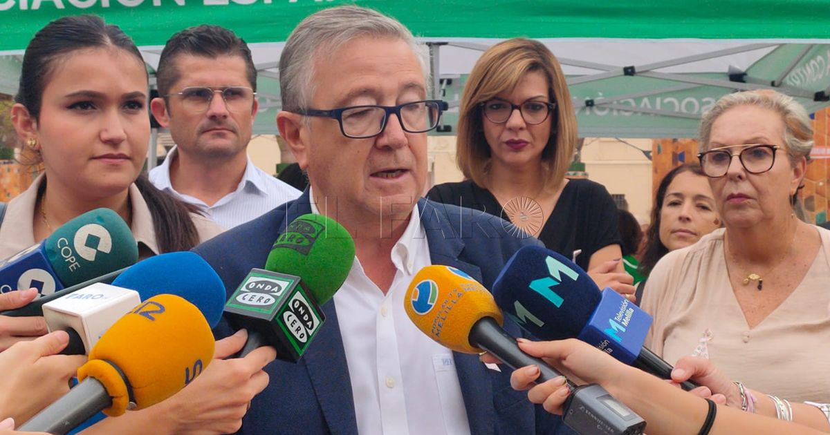 José Vivar Stands informativos para concienciar de la importancia de la prevención del cáncer de mama