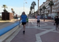 MVI 0470 El buen tiempo permite a los melillenses disfrutar del Paseo Marítimo en Melilla