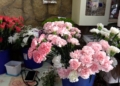 MVI 1265 Los melillenses llenan las floristerías en vísperas de Todos los Santos
