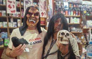 TIENDA EMBRUJADAS Necroturismo y rutas misteriosas