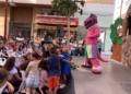 WhatsApp Image 2023 10 29 at 13.26.50 'Chispas y Dinosaurio' hacen disfrutar a los más pequeños este domingo