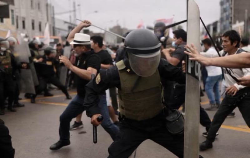 democracia latinoamerica evidencia deterioro avanzado 002 La democracia en Latinoamérica evidencia un deterioro avanzado