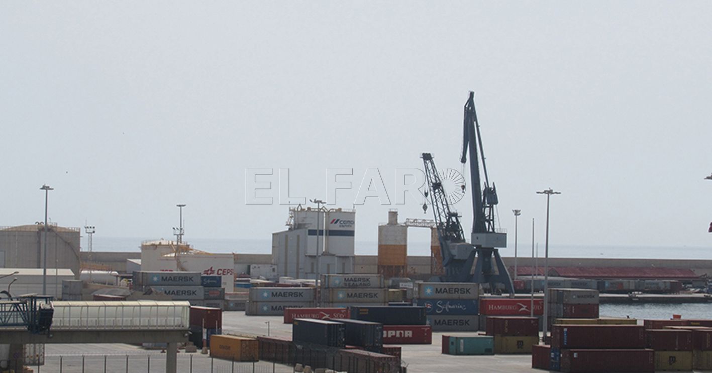puerto contenedores mercancías recorte Alcoba insiste en la necesidad de bonificar el transporte de mercancías
