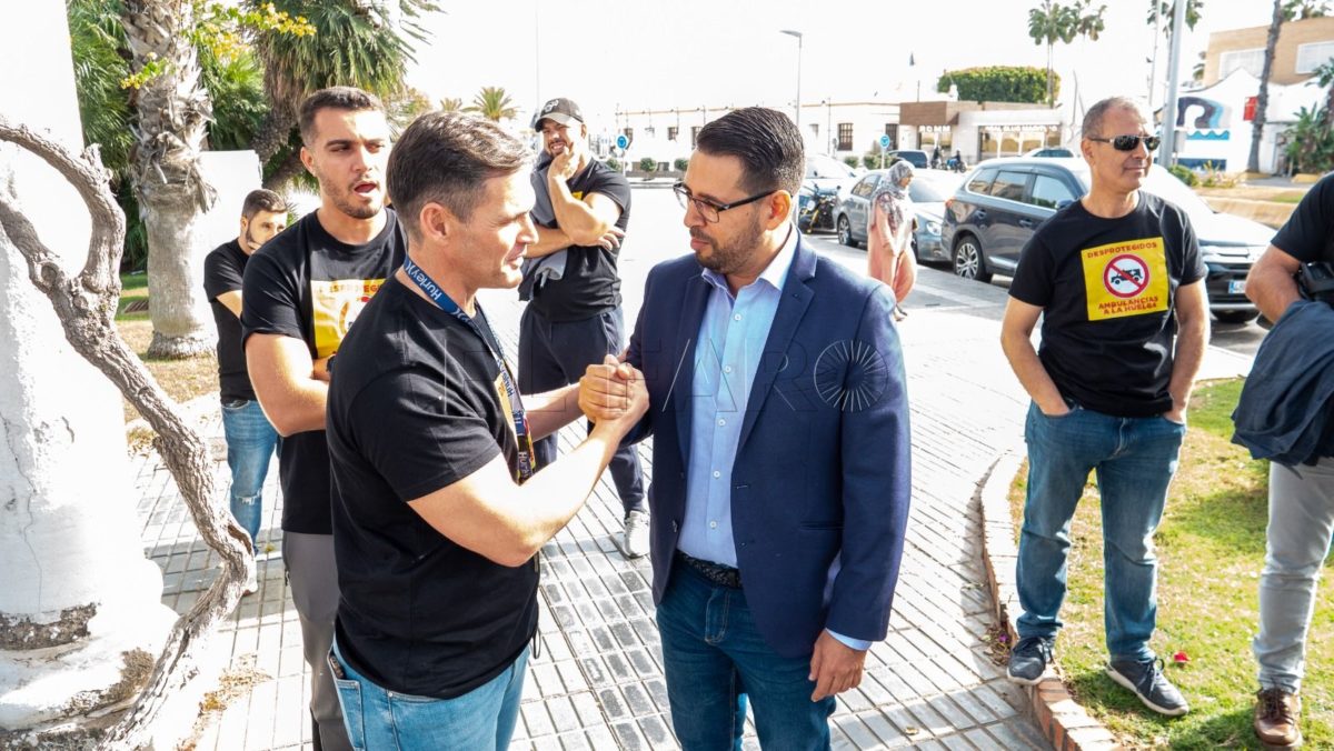 Azmani 061 e1699530913910 Somos Melilla apoya las reivindicaciones de los profesionales del 061 y exige mejoras en el servicio de ambulancias