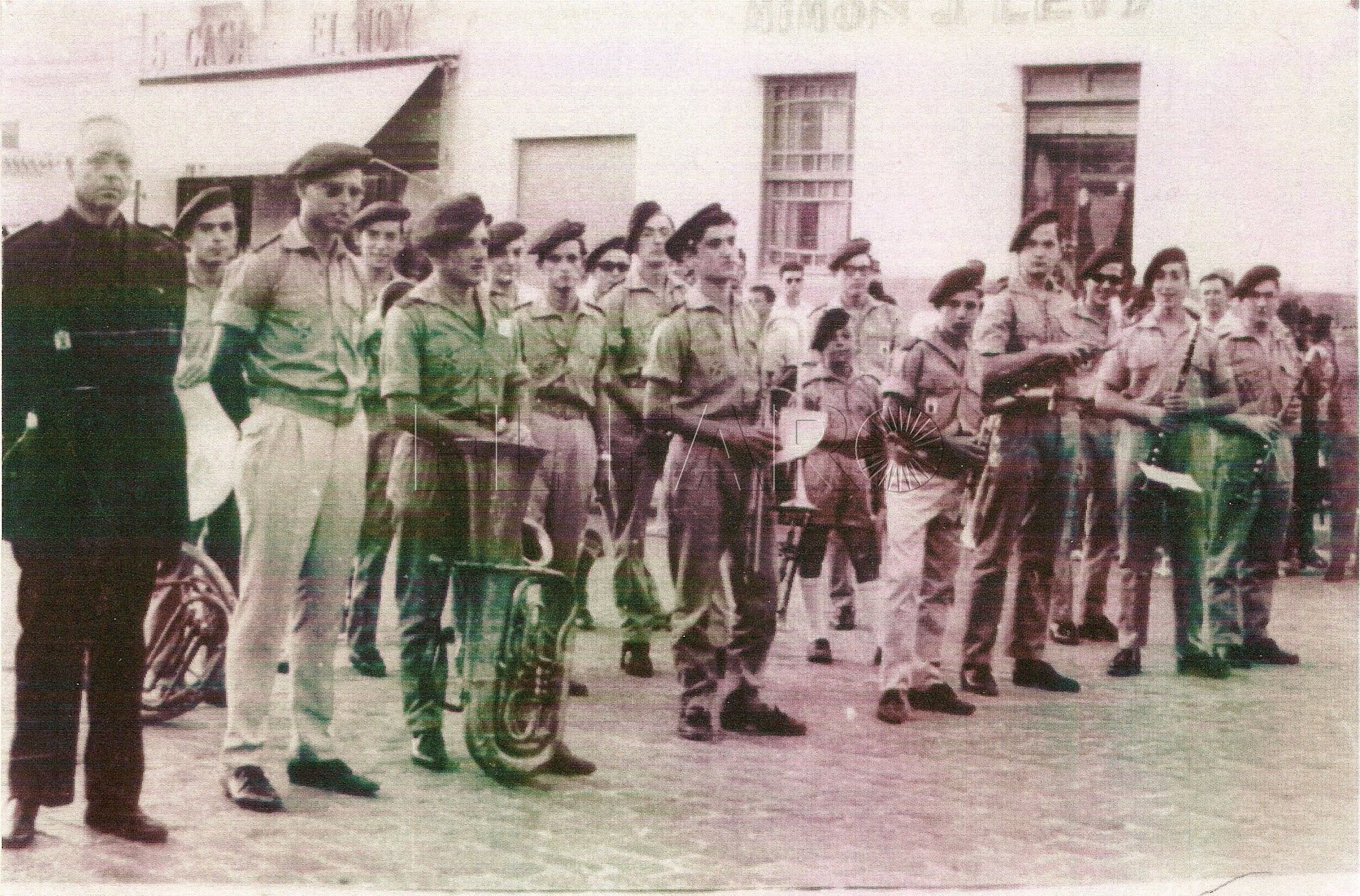 La Banda de la OJE, ¡la Falange!, el 18 de julio de 1954.