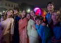 Captura de pantalla 2023 11 18 a las 21.08.44 Cientos de personas celebran el Diwali a ritmo de Bollywood