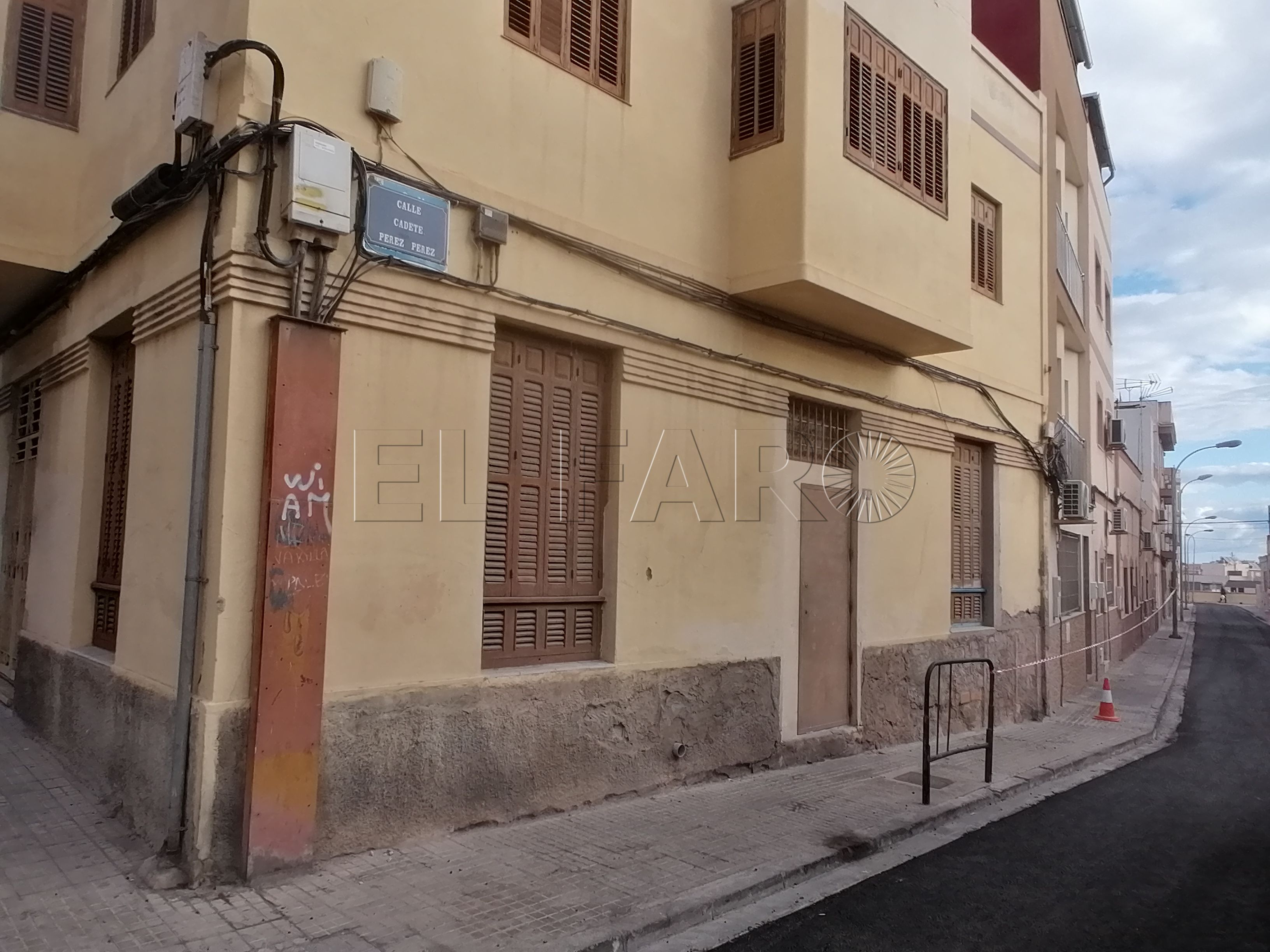 IMG 20231123 093831 El PSOE pide que se reforme la calle Cadete Pérez Pérez ante el "lamentable" estado en el que se encuentra