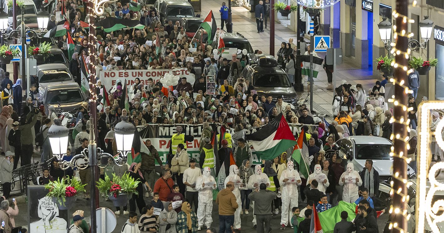 R03L3907 recorte Más de mil personas claman en Melilla por “libertad, justicia y vida” para los palestinos