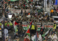 R03L3913 Más de mil personas claman en Melilla por “libertad, justicia y vida” para los palestinos
