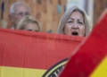 R3 3853 Decenas de melillenses protestan contra la amnistía