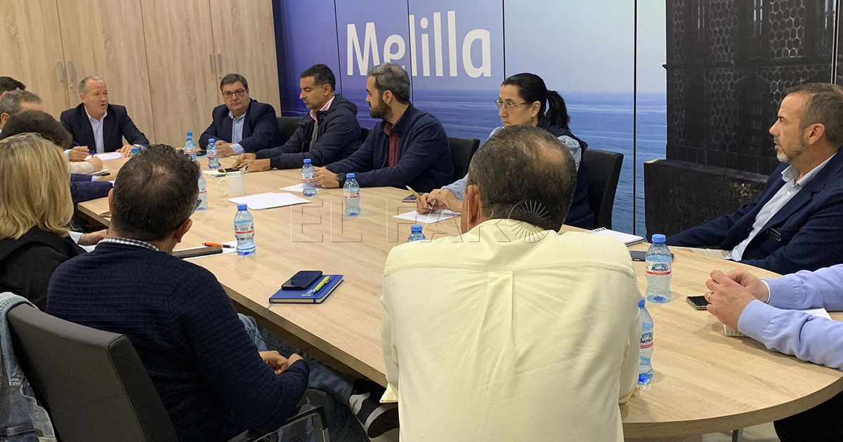 Marín anuncia que a partir del 31 de marzo se ampliará el horario del Aeropuerto de Melilla