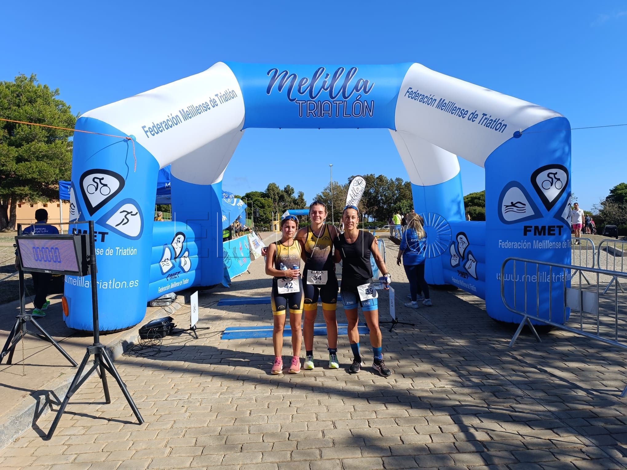 WhatsApp Image 2023 11 04 at 16.07.03 1 Juan Barrios y Lidia Castillo ganan el Duatlón Trimelilla