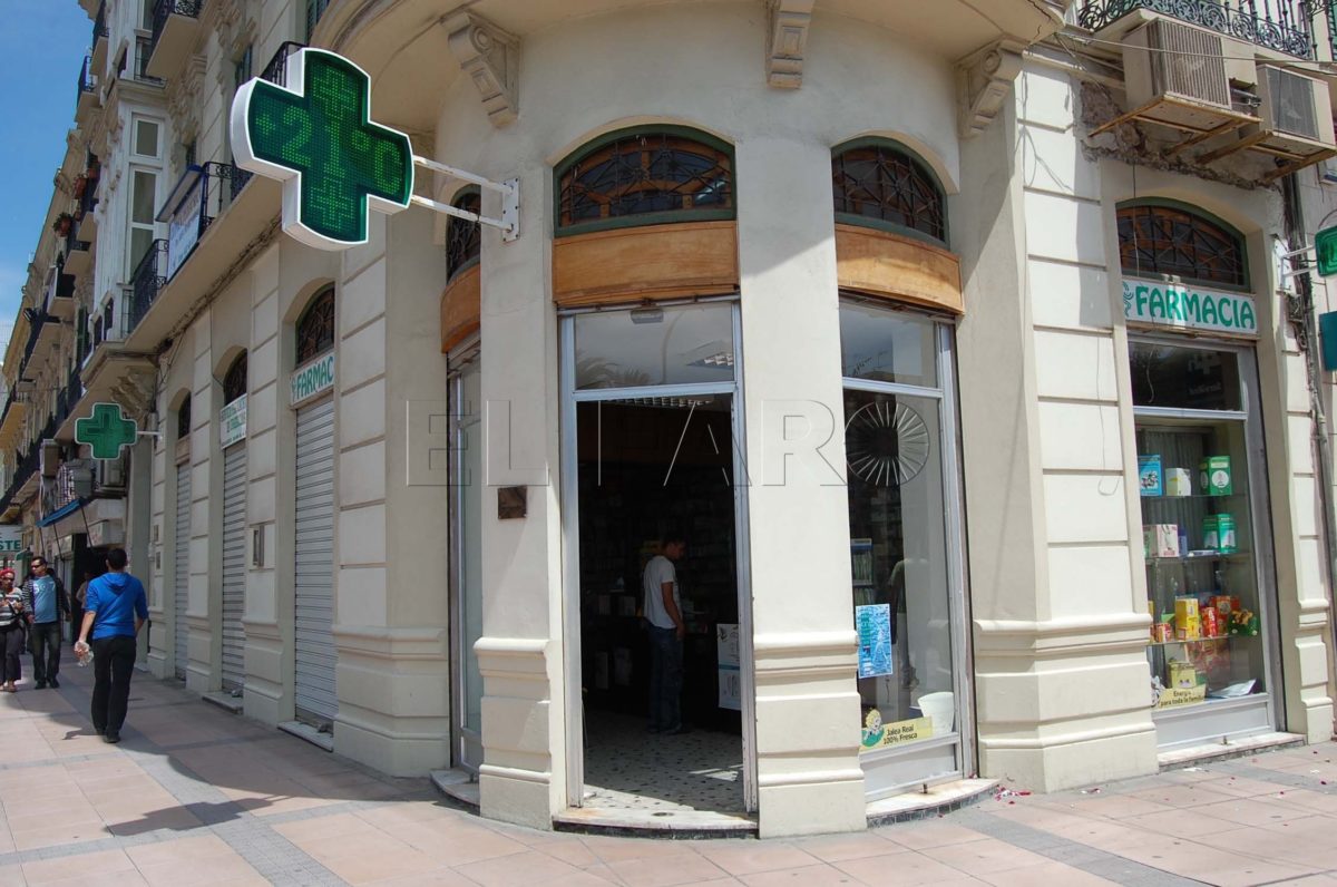farmacia e1699042569316 El desabastecimiento de medicamentos causa malestar en la ciudadanía melillense