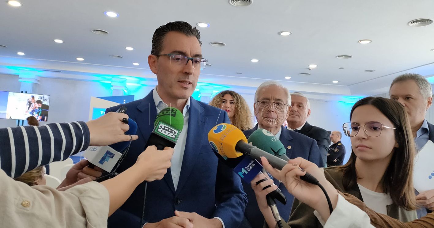 joaquín segovia recorte “La mejor conectividad del mundo”