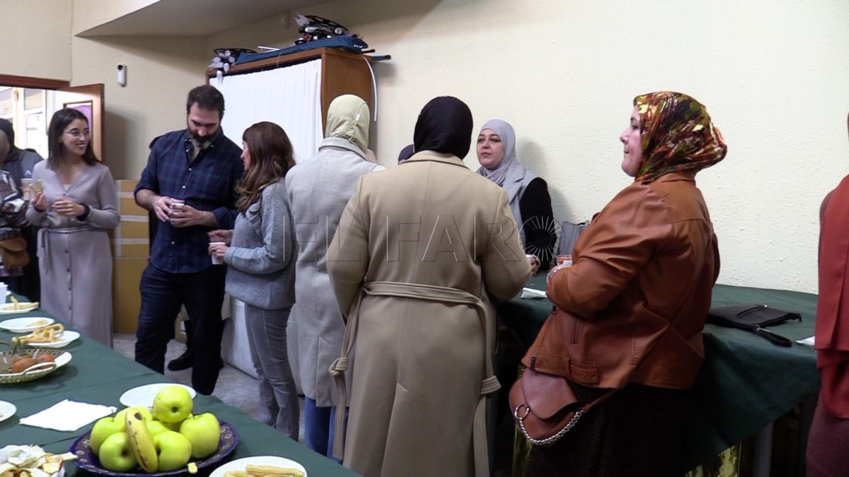 melilla acoge desayuno e1701373837137 Melilla Acoge organiza un desayuno por la convivencia para unir puentes entre vecinos