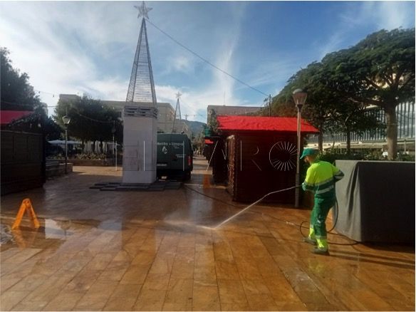 Valoriza refuerza el servicio de limpieza en la zona centro durante las navidades
