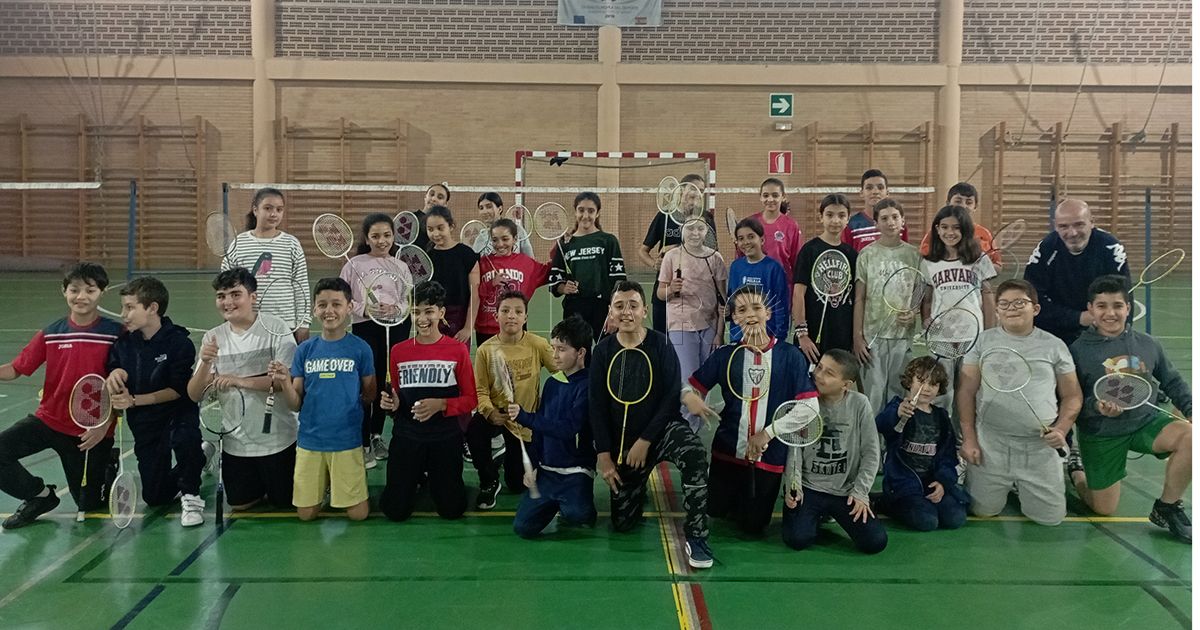 1 El bádminton local brilla con su V Liga Escolar