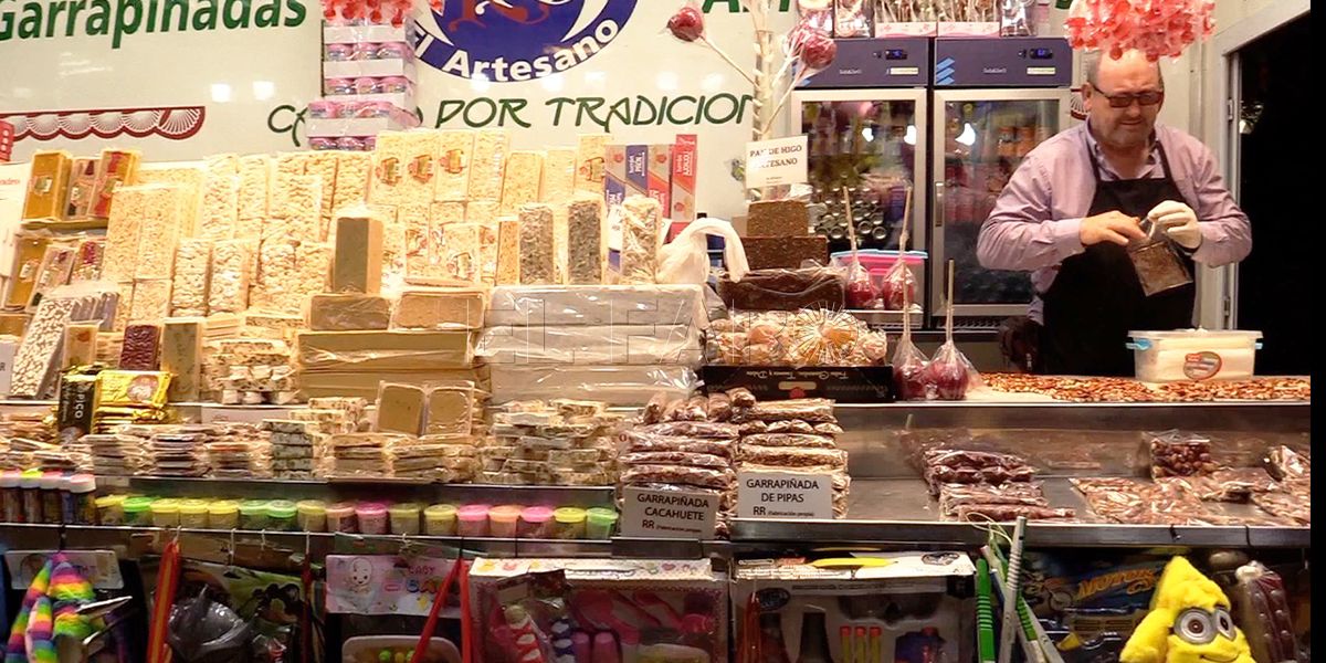 13 1 Un mercadillo con sabor a Navidad en la Plaza de las Culturas