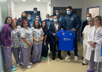 22D 3 1 Una visita llena de solidaridad al Hospital Comarcal