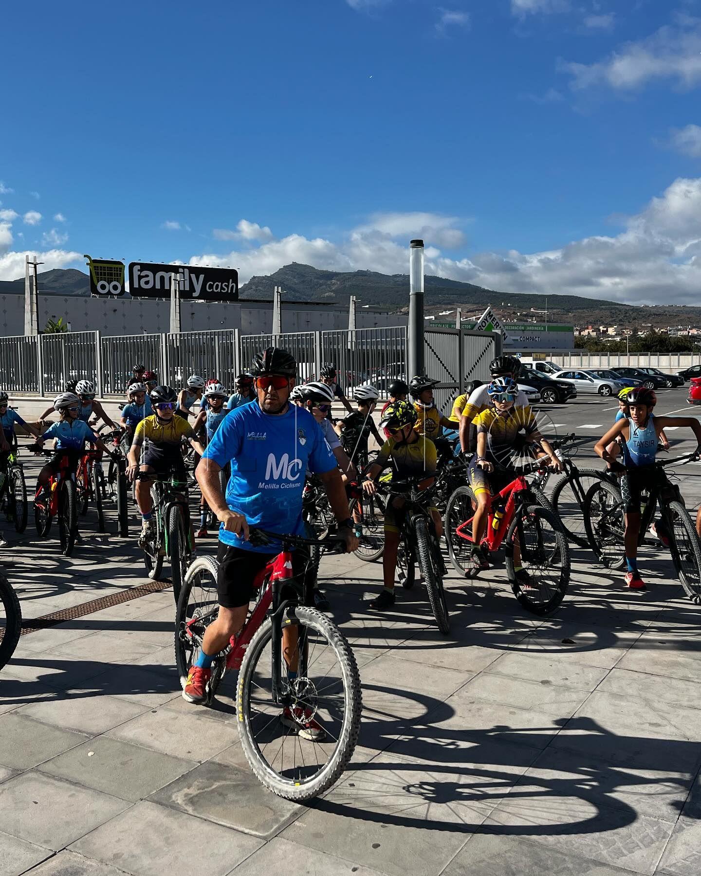 398067855 17994288422361013 5492056943285673348 n La Carrera del Pavo cierra la temporada ciclista