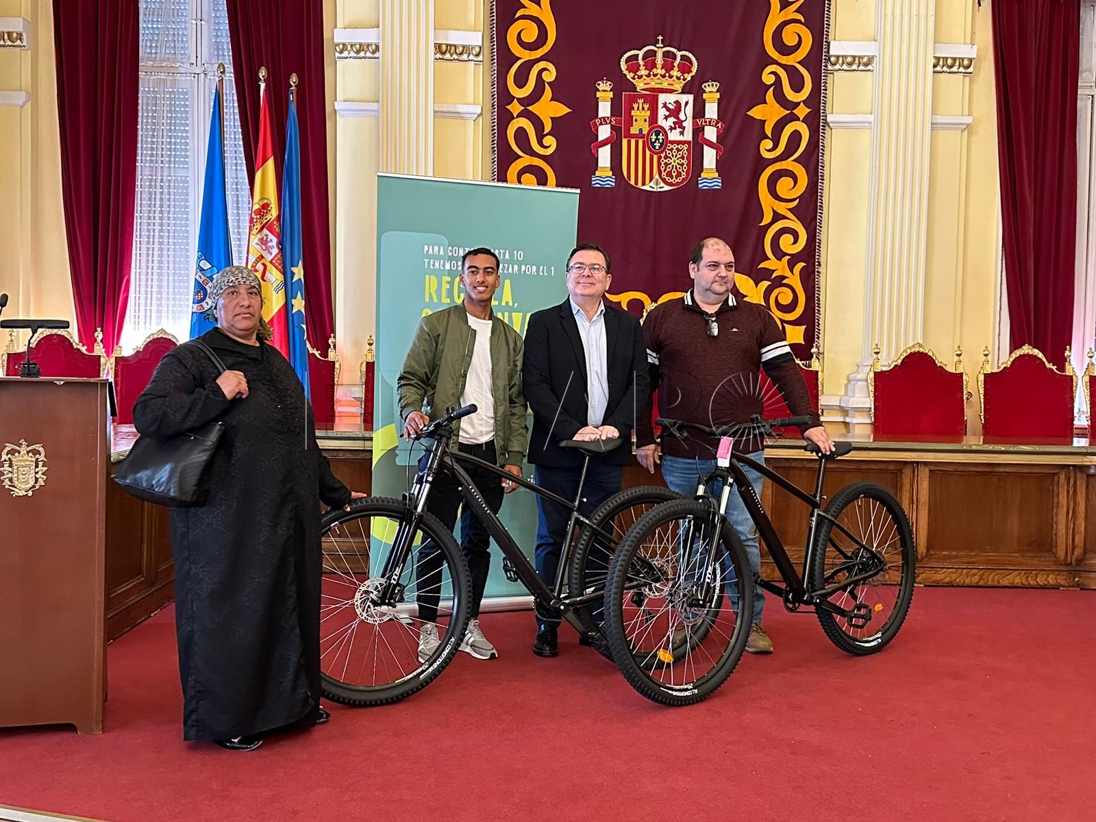 WhatsApp Image 2023 12 26 at 12.43.23 Illies Rogui y Francisco Ruiz, ganadores de la campaña de sensibilización 'Recicla, cada envase cuenta'