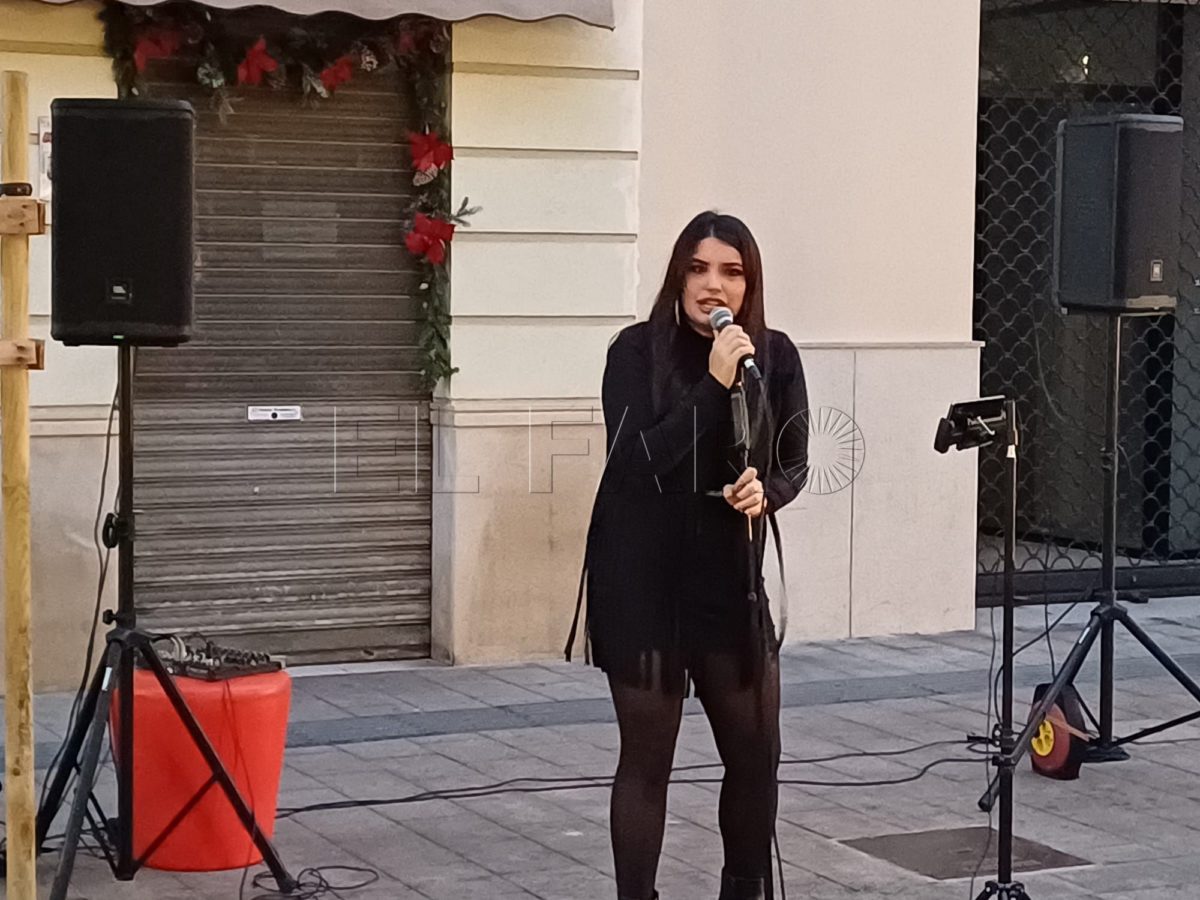 fc57900c 9390 4cf0 9855 ecf1c73525b1 e1701975647732 María Mendoza cierra su año con Zona Centro interpretando un popurrí de grandes éxitos