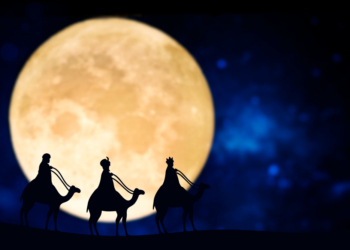 silueta tres reyes magos sobre luna llena La Biblioteca Pública pone en marcha el concurso del Buzón Real