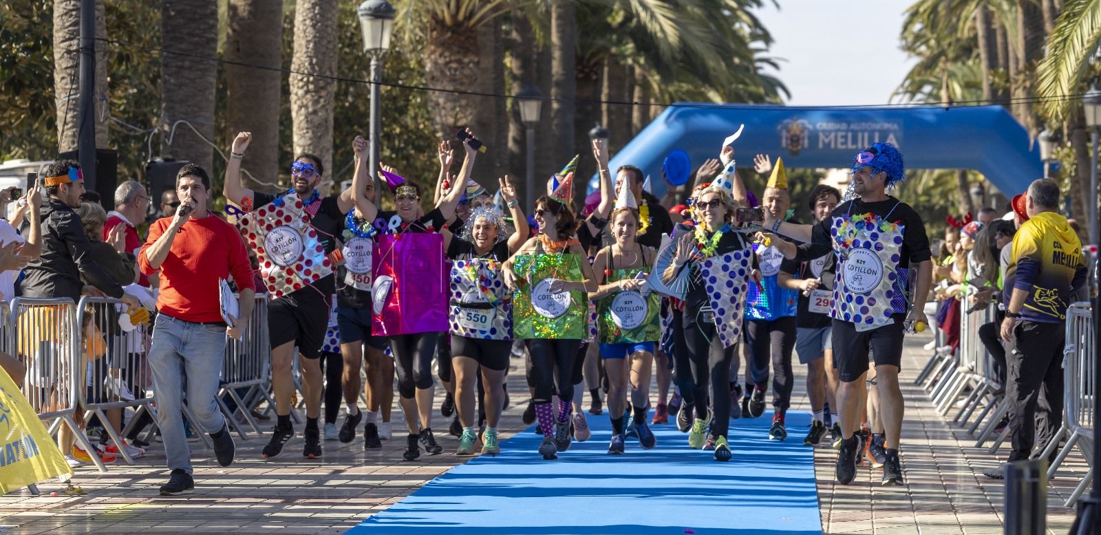 WhatsApp Image 2023 12 31 at 22.42.02 Massine El Kadaoui e Iciar Tellechea, ganadores de la San Silvestre Melilla