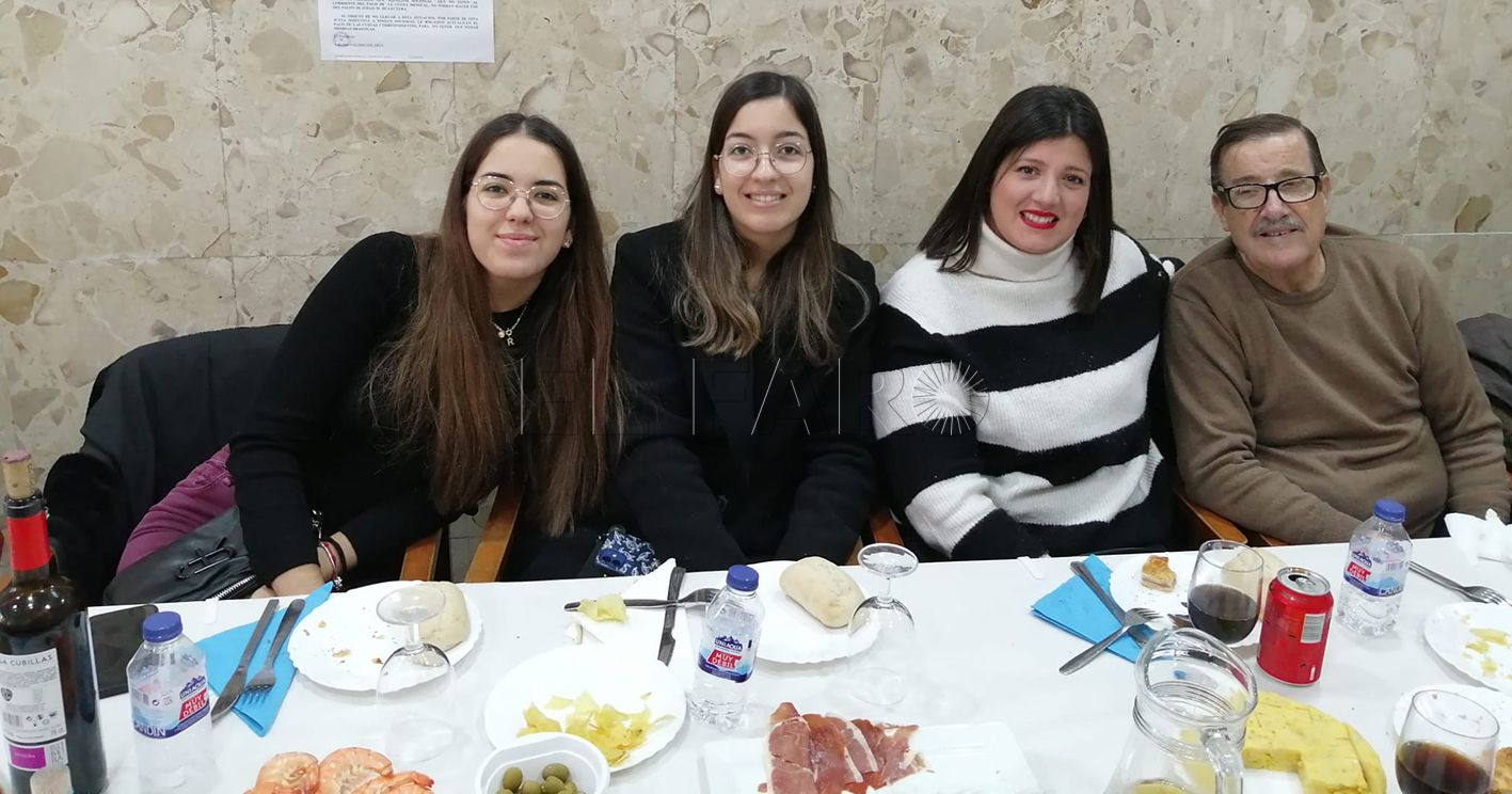 WhatsApp Image 2024 01 06 at 17.32.59 recorte Comida de Reyes en el Centro Hijos de Melilla